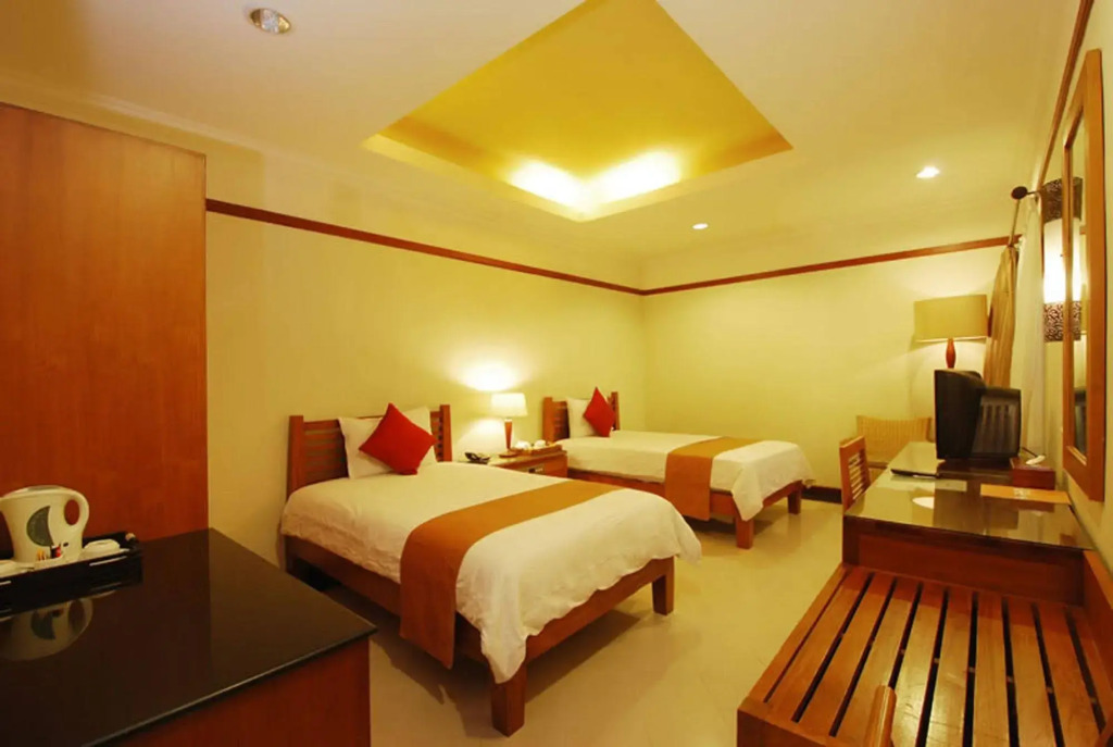 Yulia Beach Inn Kuta
