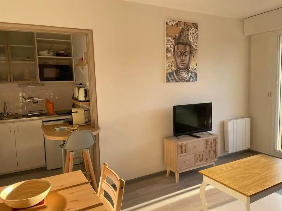 Petit Studio Zen avec parking gratuit réservé