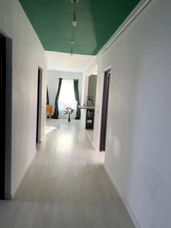 Spacious 3 Bed Apartment Cluj Floresti Near Vivo