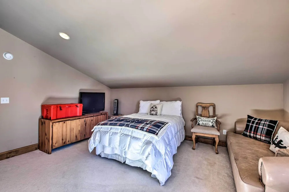 Spacious Angel Fire Home w/ Deck & Resort Perks!