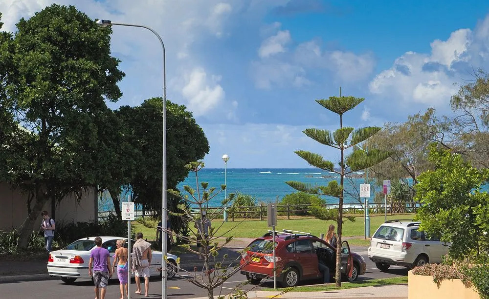 1/2 Flectcher Street - Pipis on the Beach 1
