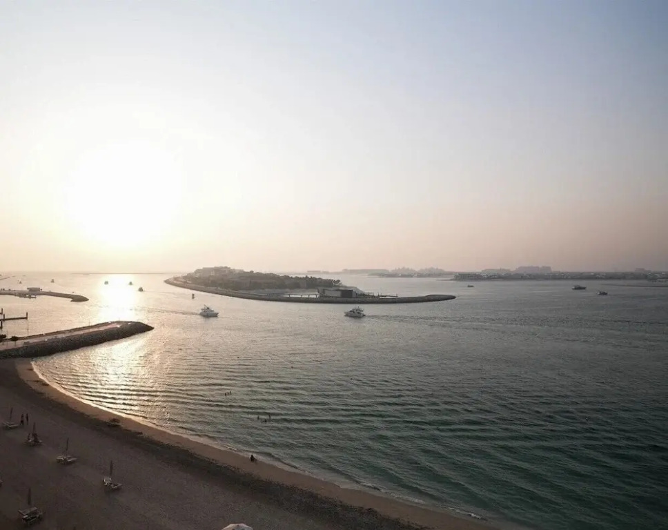 Beach Vista Tower 2 P504