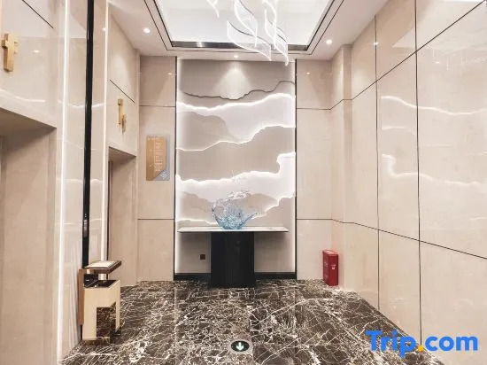 Shouyang Luhu Hotel (Guiyang North Railway Station, Convention and Exhibition Center)