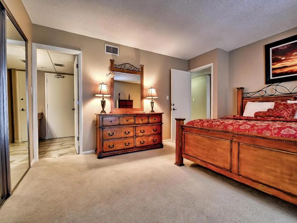 440 West Condos 908N
