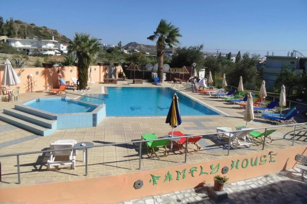 Family House Faliraki Studios Apartments