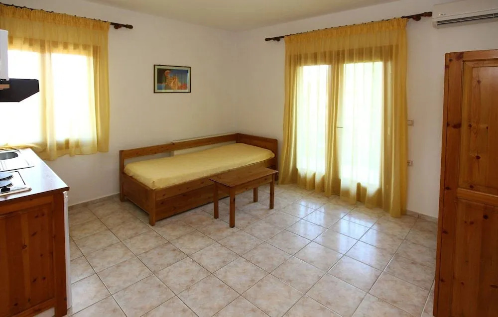 Nama Apartments