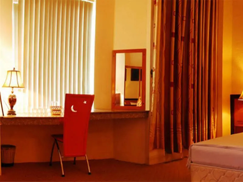Nhat Quynh 1 Hotel