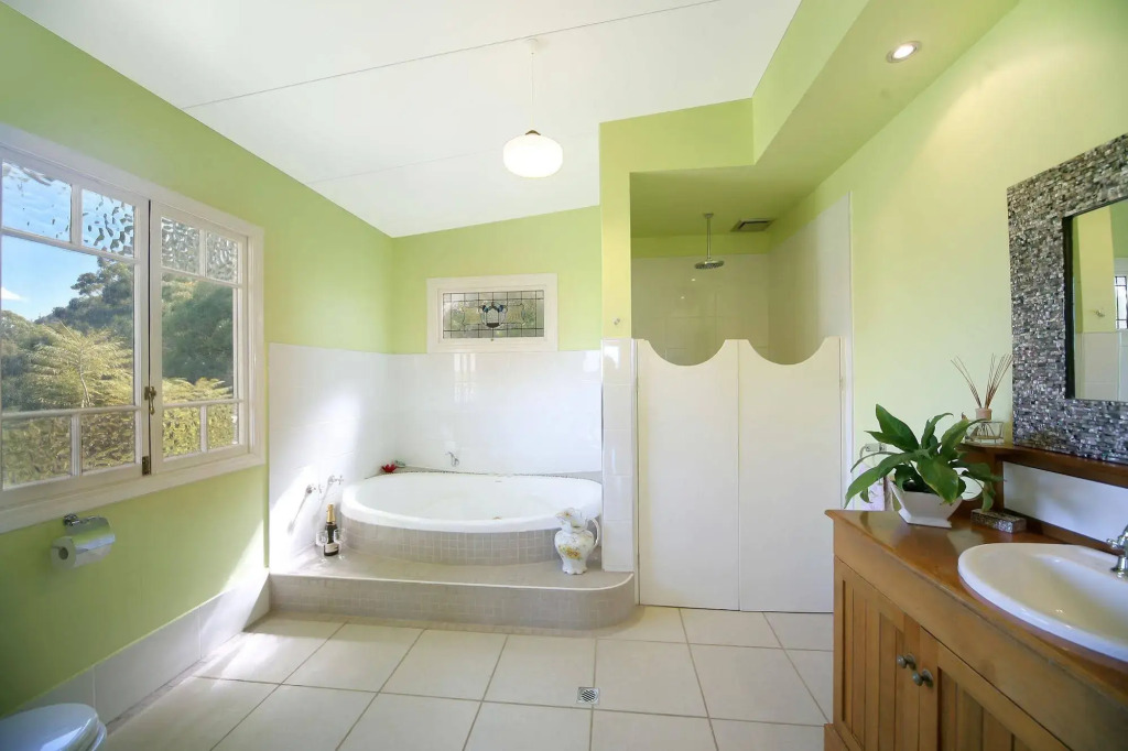 Отель Noosa Pomona Retreat