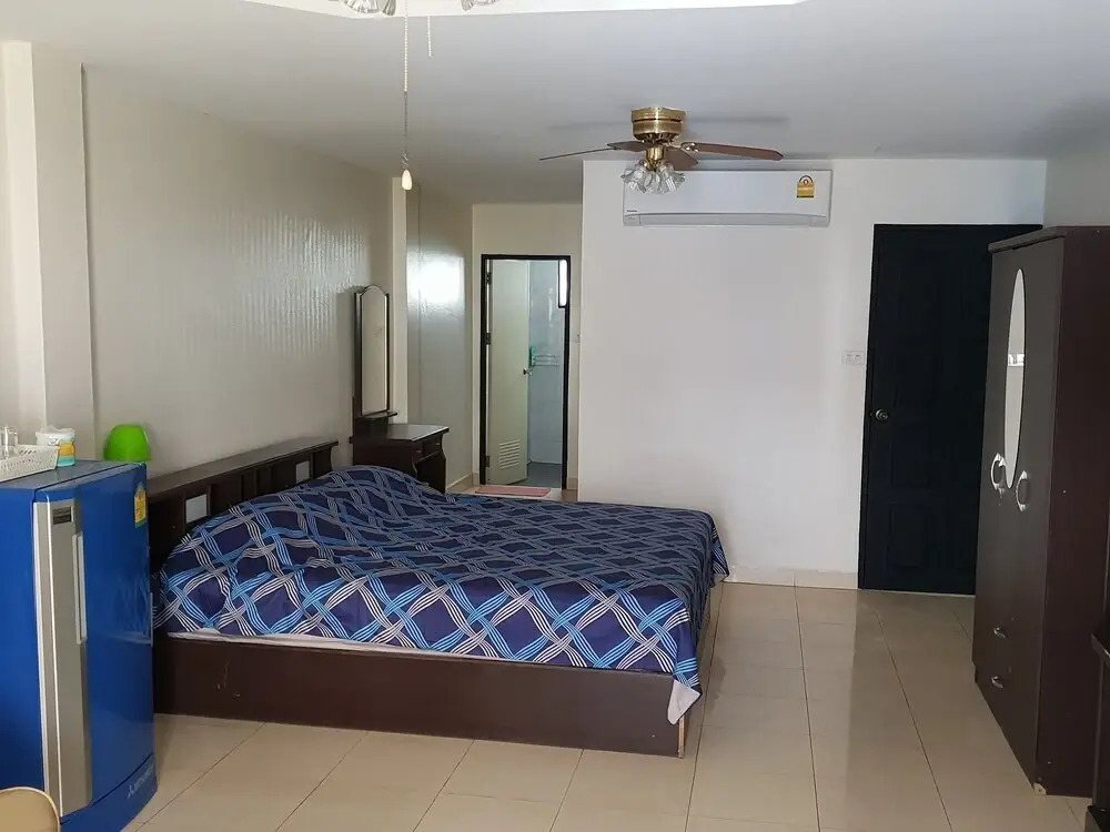 Ons Moeder Restaurant Guesthouse - 3 50 Meters to the Beach