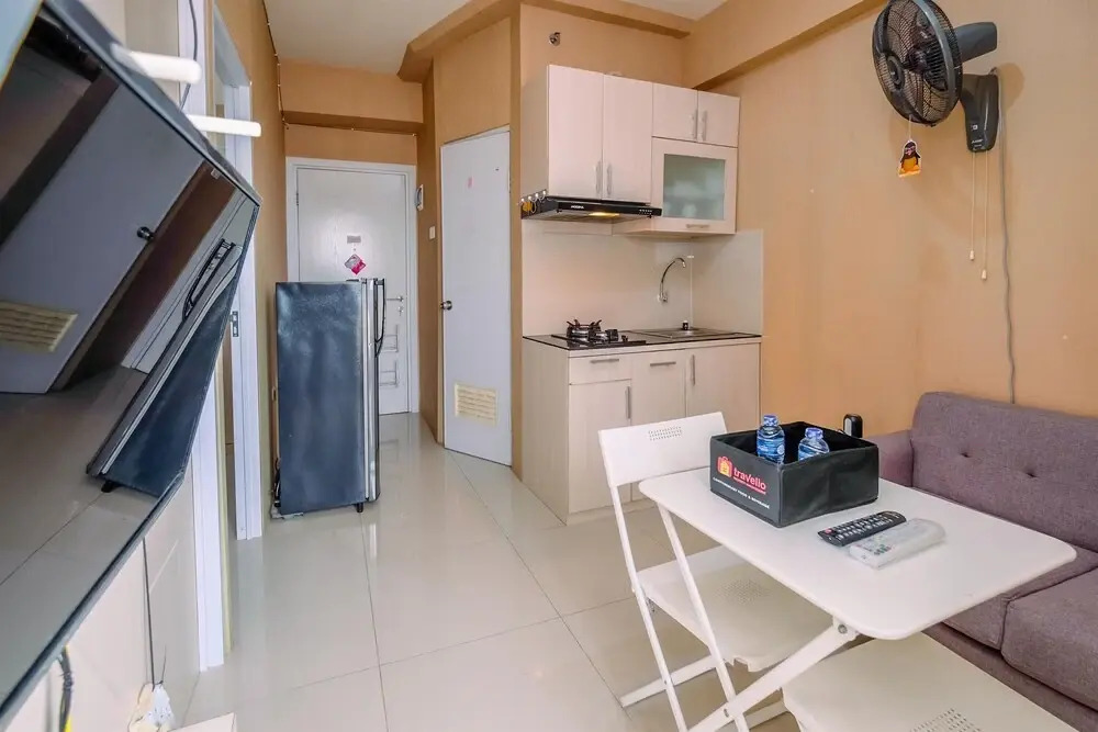 Furnished And Strategic 2Br Apartment For 4 Pax Green Pramuka