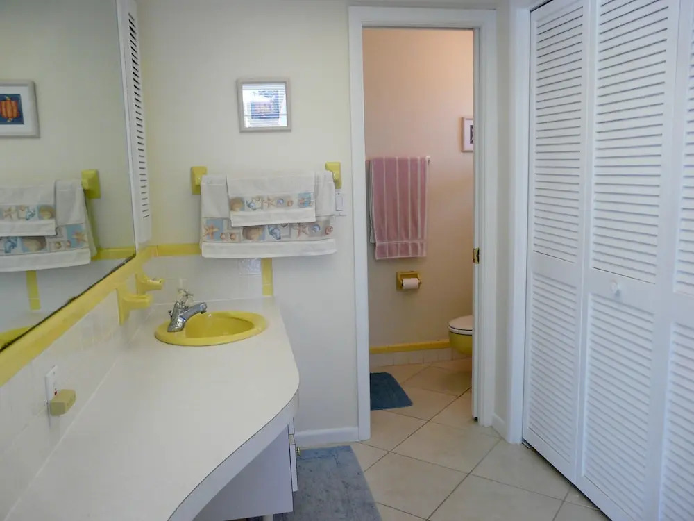 961 Abaco Court