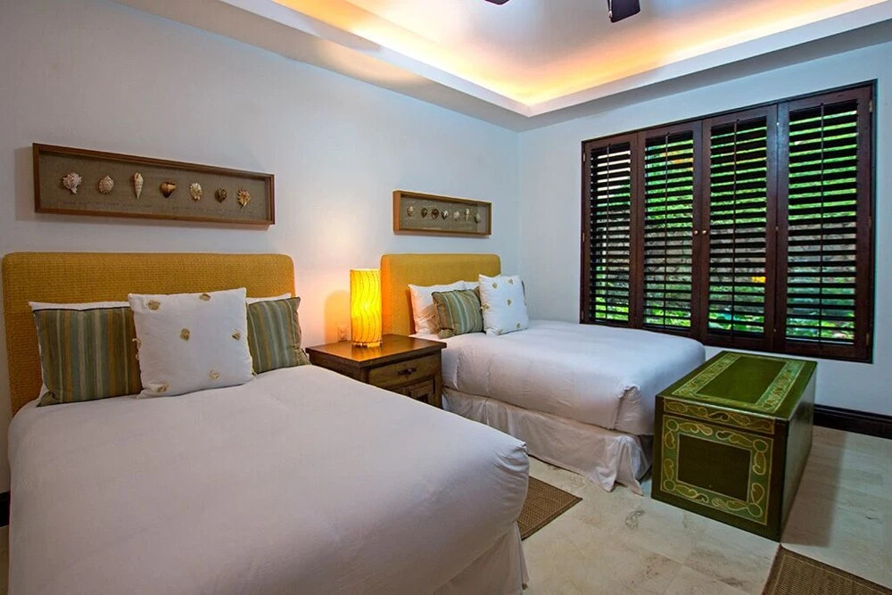 Comfortable 4 Bedroom Condo