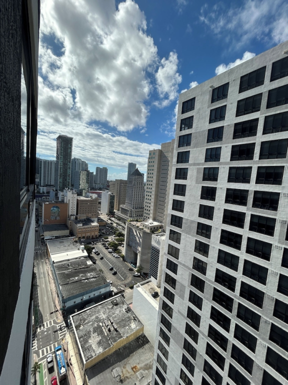 District 225 Condo by Ionica