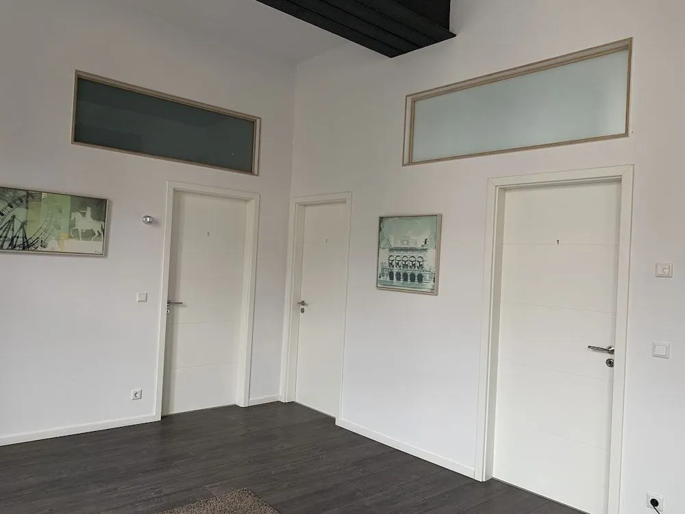 Lovely Rooms Next to the Trainstation WG