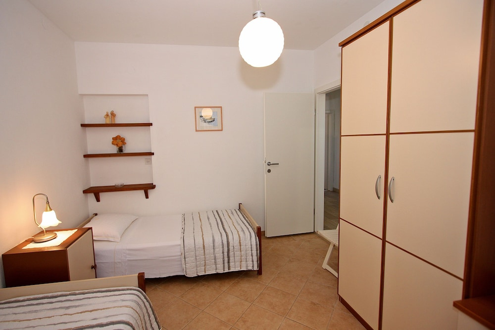 Apartments Irena