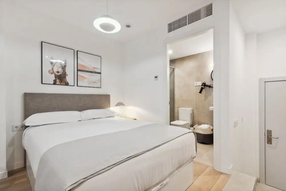 Limehome Valencia Carrer del Pare Palau i Quer