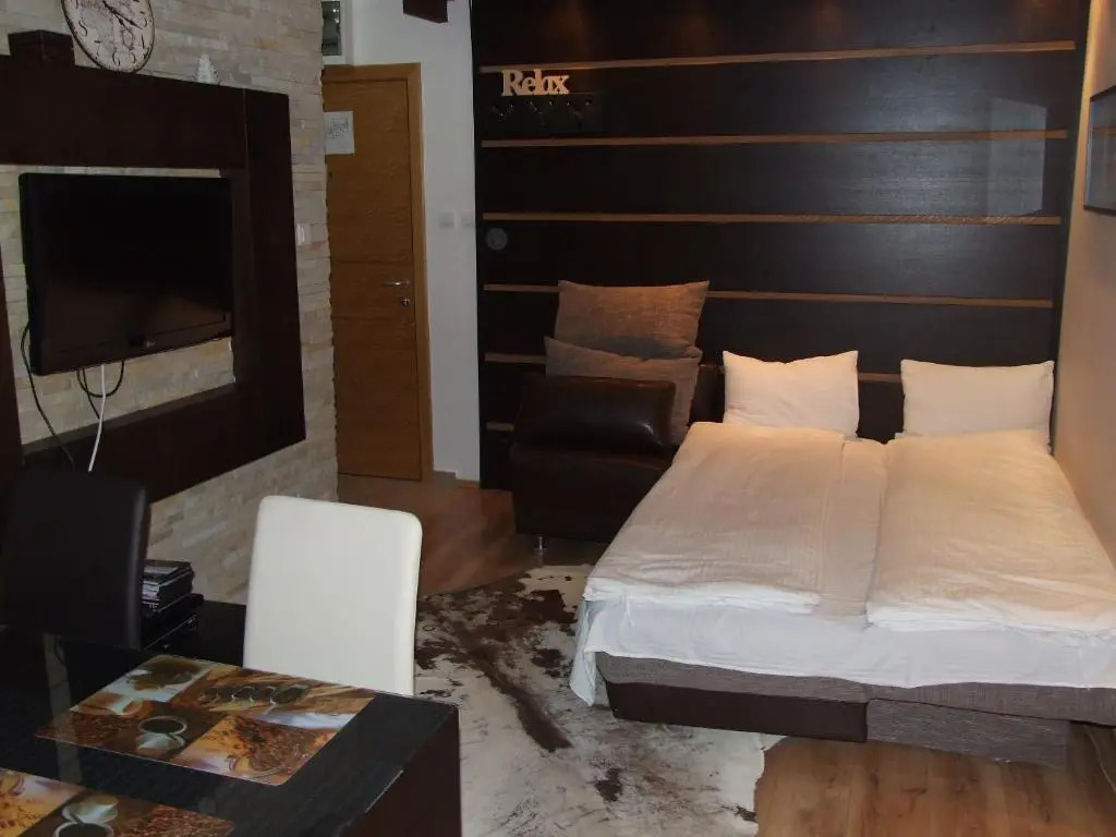 Apartment 204