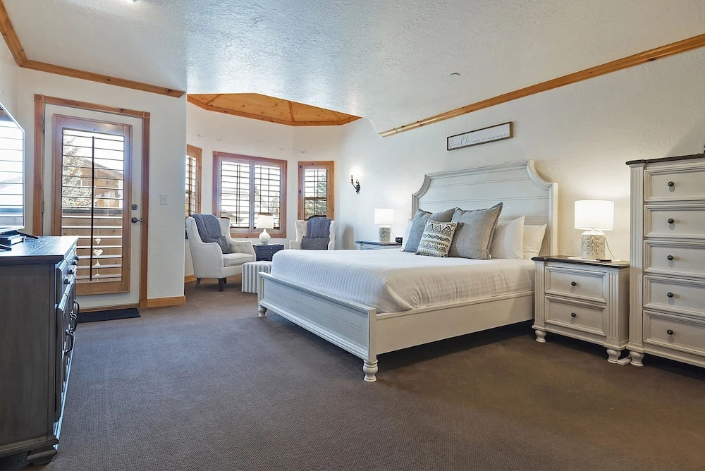 Zermatt Villages 722 4 Bedroom Chalet by RedAwning