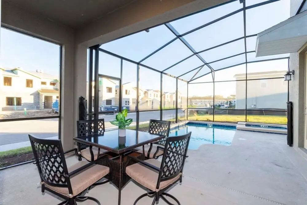Spacious Comfy Retreat Prime Location Amazing