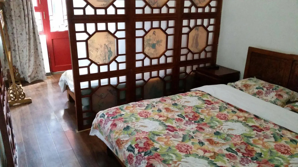 Tiananmen Best Year Courtyard Hotel