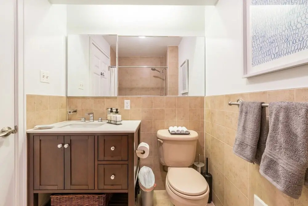 Cypress Court II by Rove Travel 1BR Harlem Apt