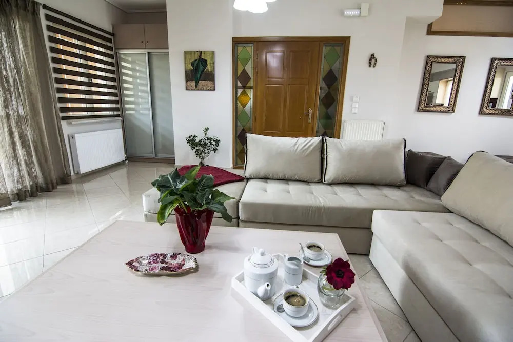 Luxury Mari House