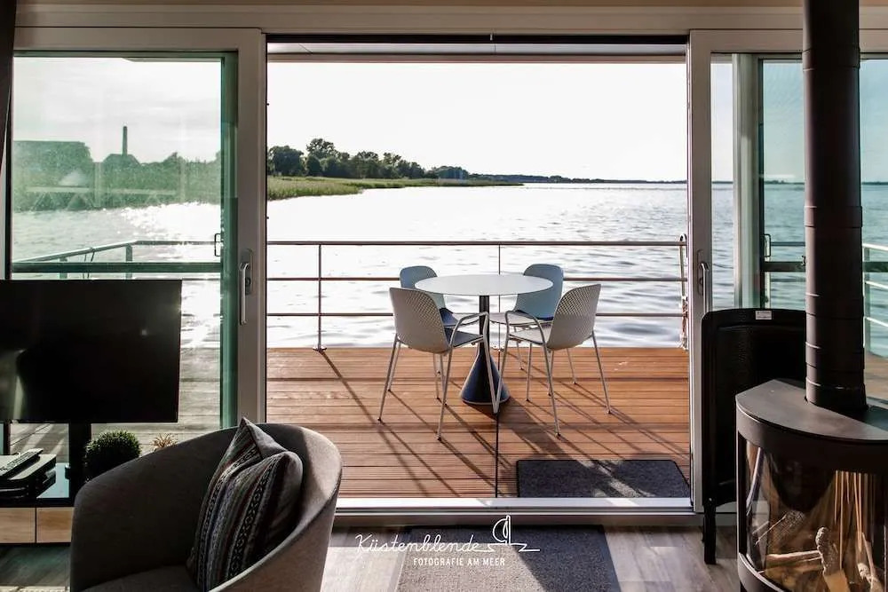 WELL Hausboote