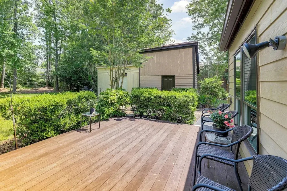 Morehead City Home ~ Walk to Beach Park!