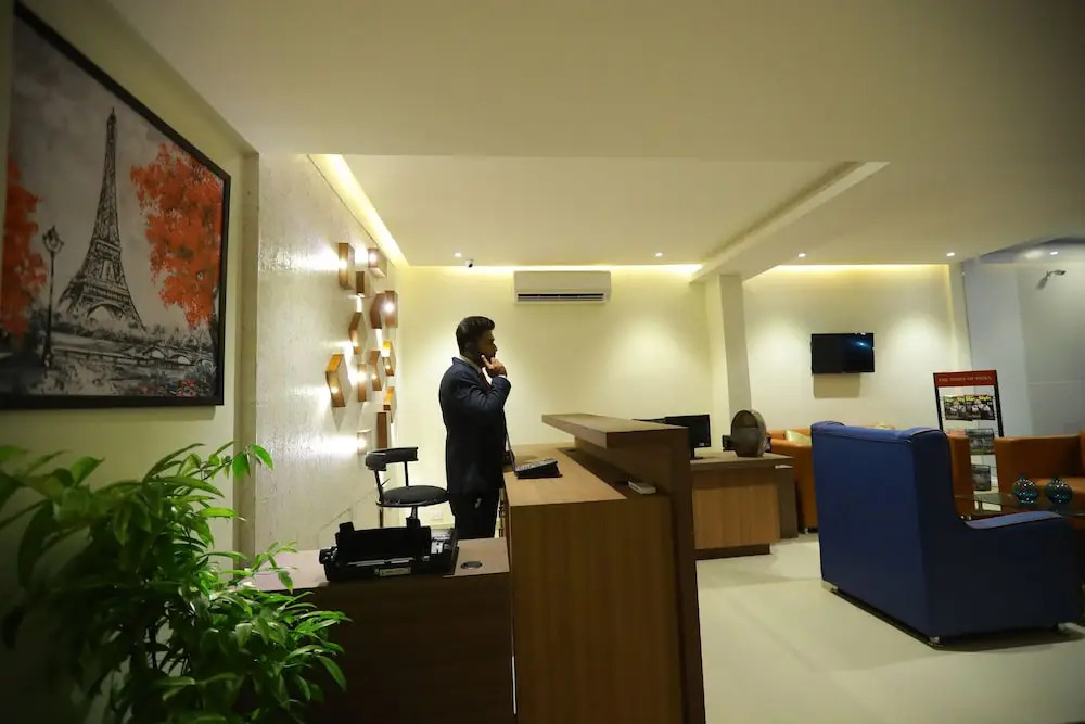 Prime Palace Hotel - MG Road