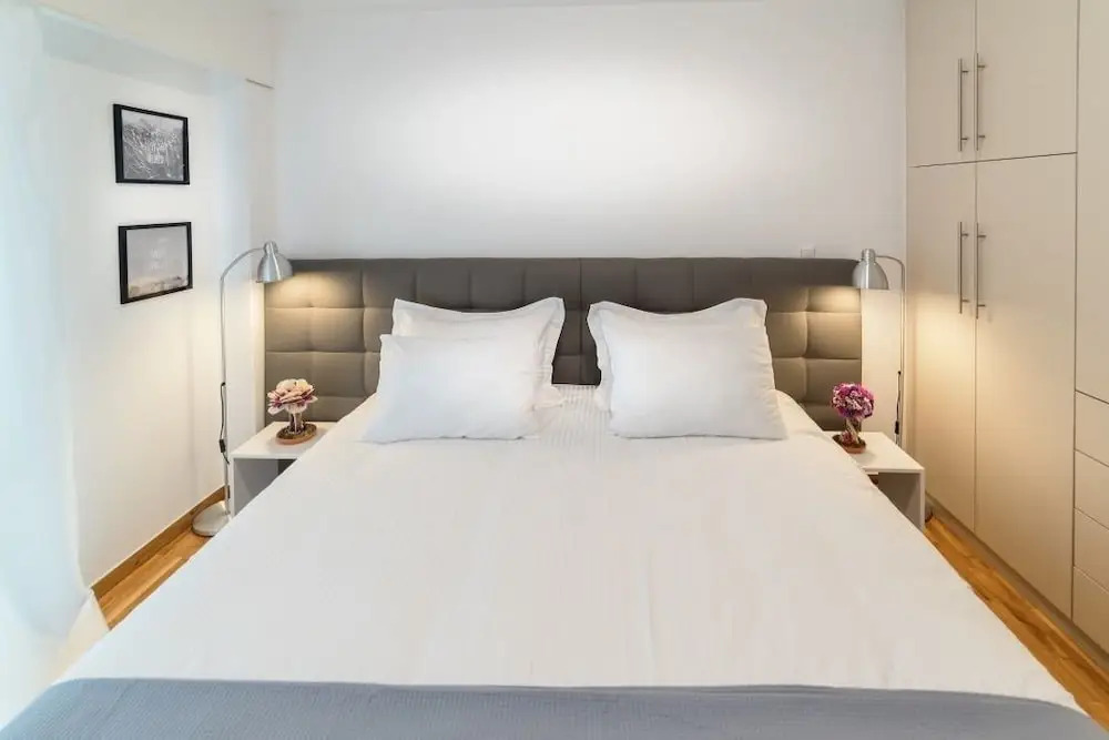 Modern Design Apartment Near Acropolis