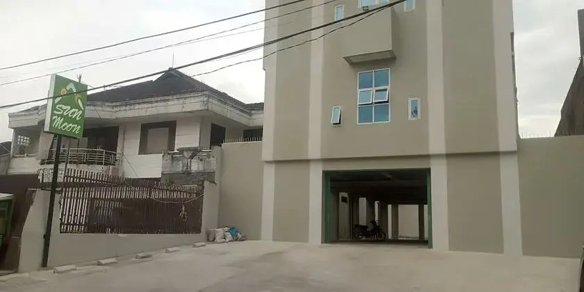Hotel Cosmos Cuisine Guest House