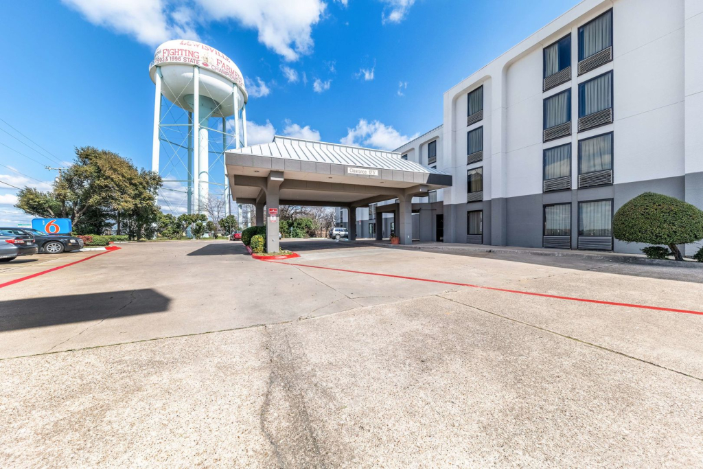Motel 6-Lewisville, TX - Medical City