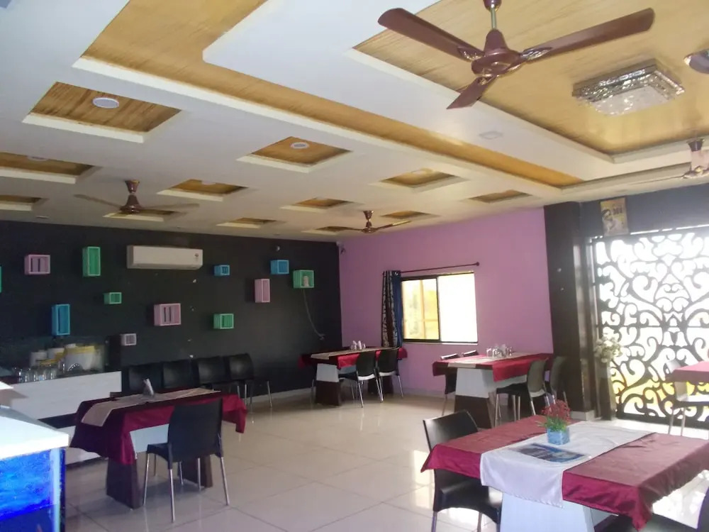 Hotel Rajvansh