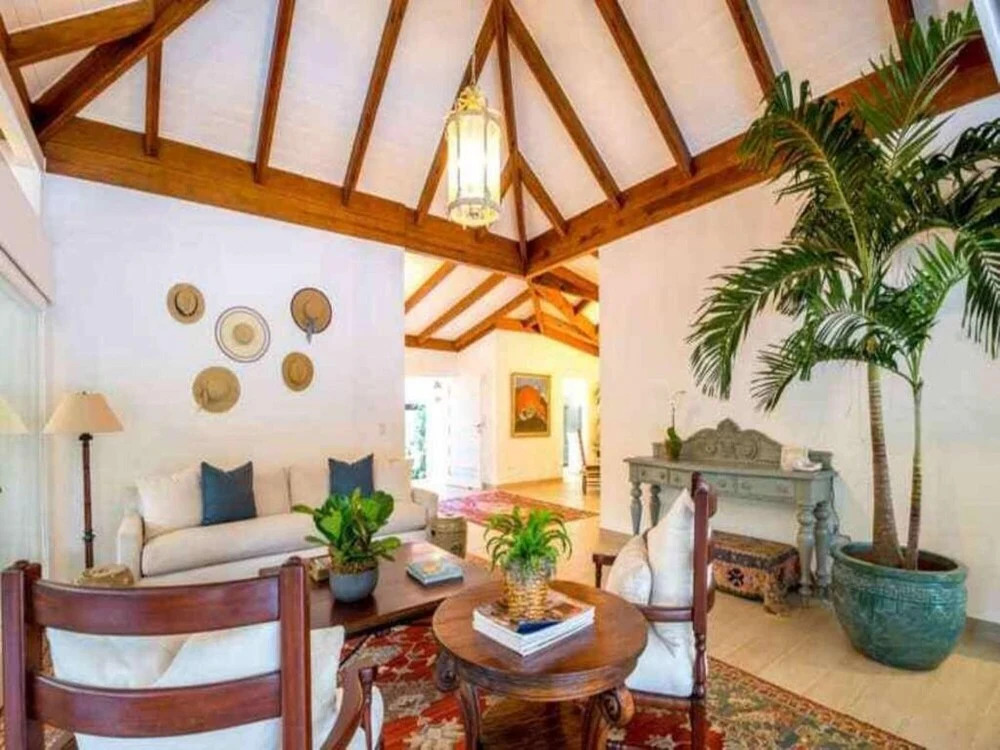Sunny Vacation Villa 26