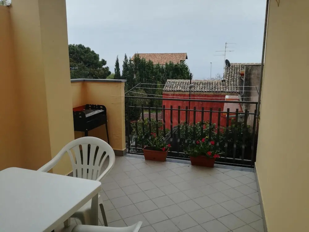 Zafferana Lavica Apartment
