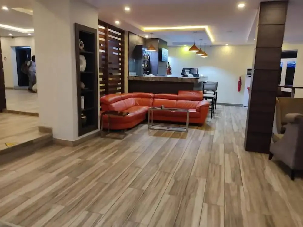 Bon Hotel Nest