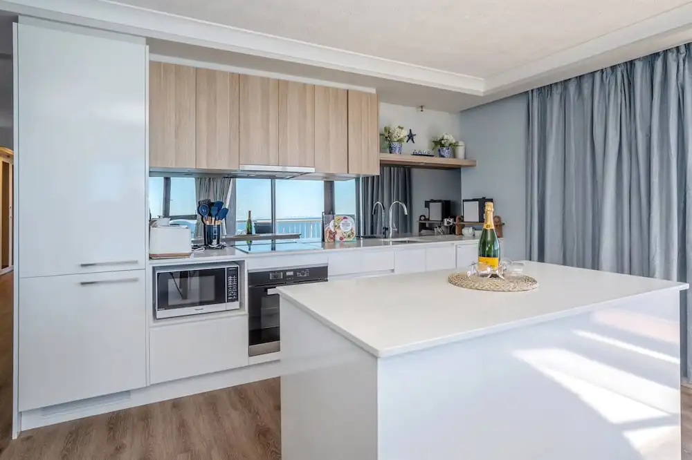 Beach Shack, Newly Renovated, Sea Views