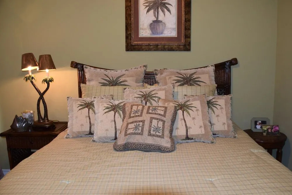 Kosta'S Kasa - Three Bedroom Townhome