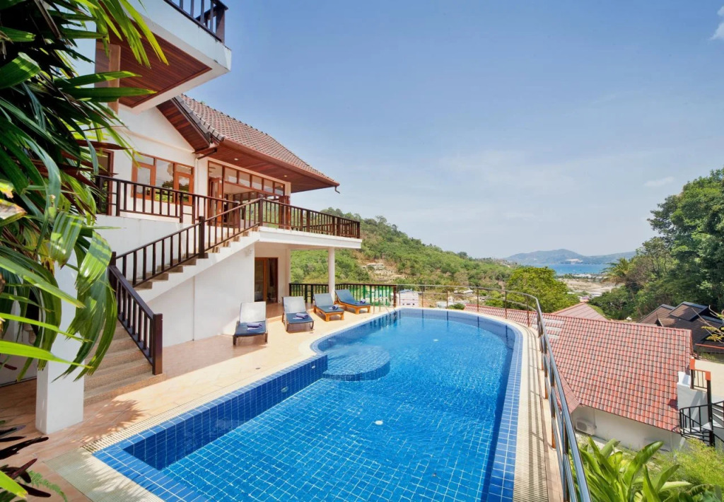 Phuket Villas at Patong Hill Estate