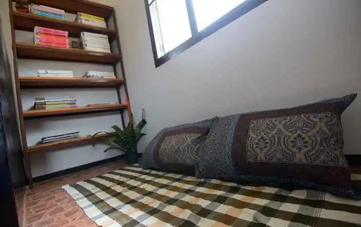 Paper Art Gallery And Guesthouse