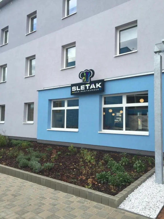 Sport hotel Sletiště