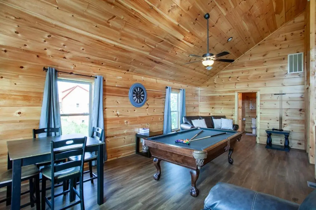 Bandit Lodge BRAND NEW CABIN w Pool
