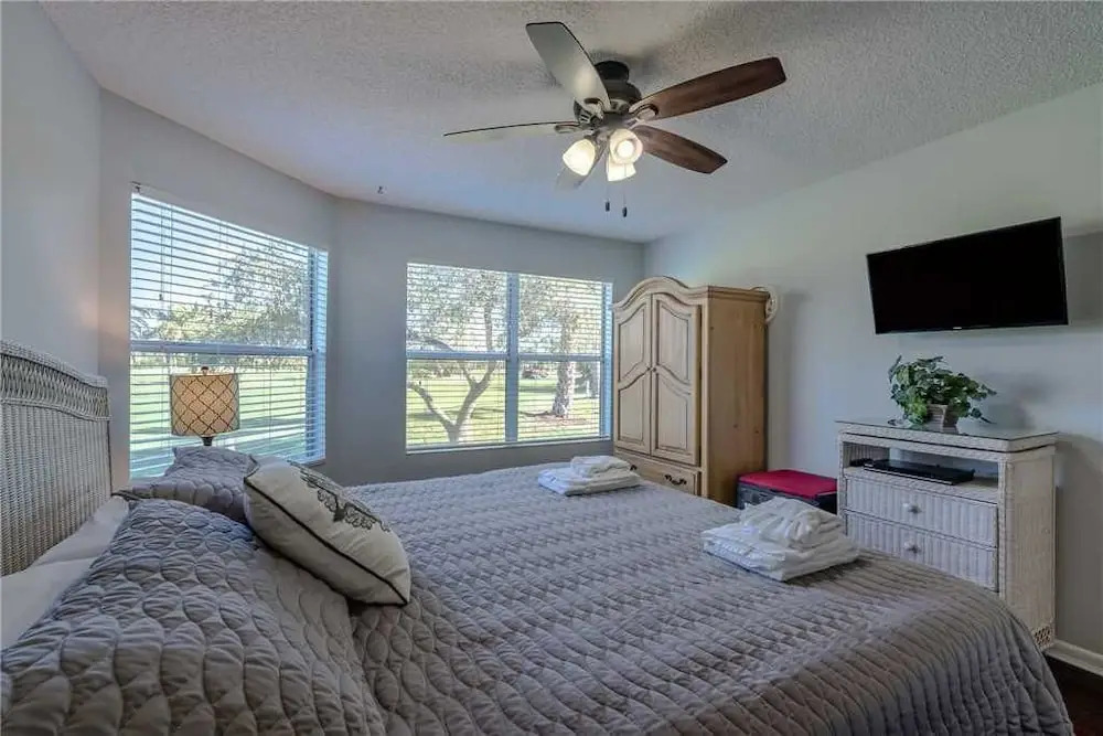 Vista Verde East - Two Bedroom Condo - 5-137