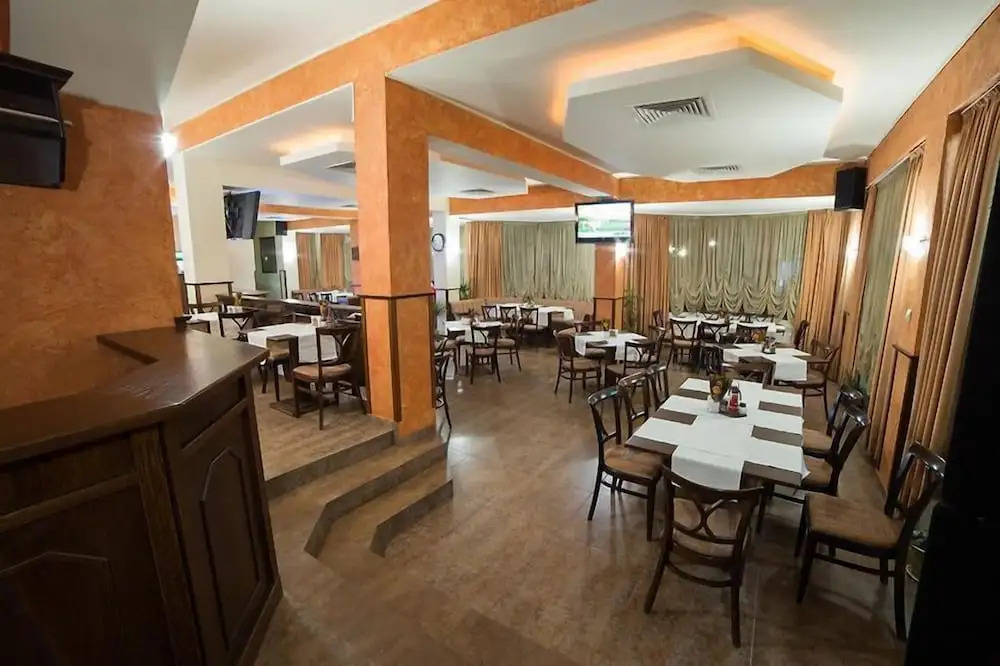 Kris Hotel
