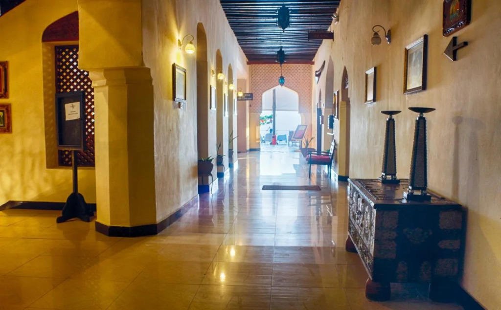Africa House Hotel