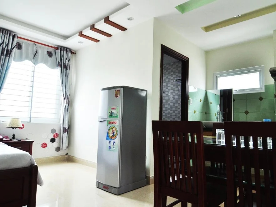 Red Rosemallow Hotel