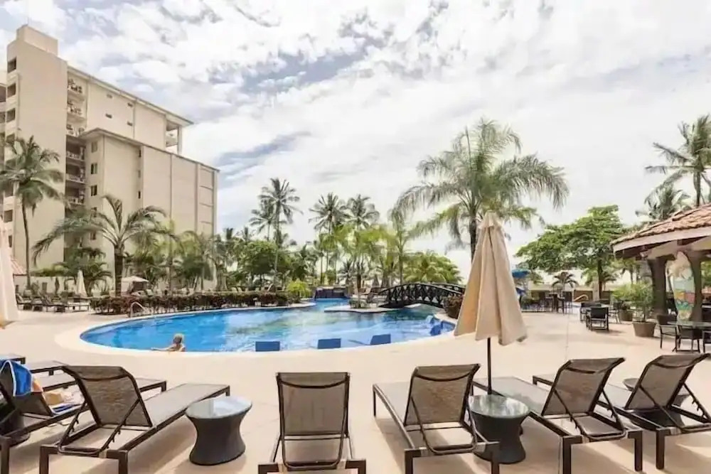 Seaview Oasis 1-BRSuite in Croc's casino