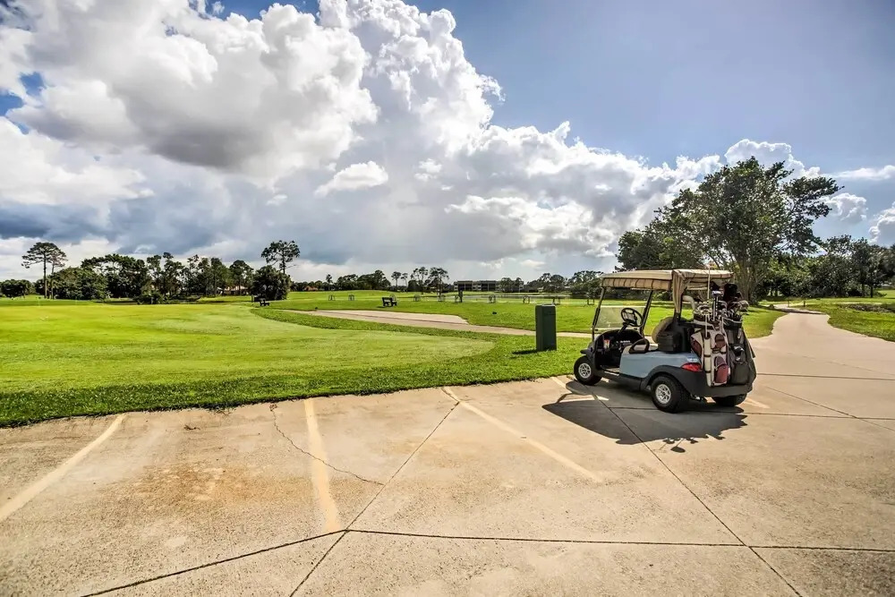 Resort-style Condo w/ Pool: 19 Miles to Fort Myers