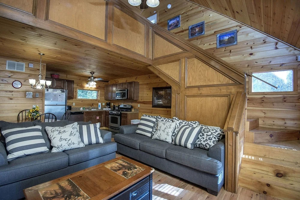 Simple Pleasures by Heritage Cabin Rentals
