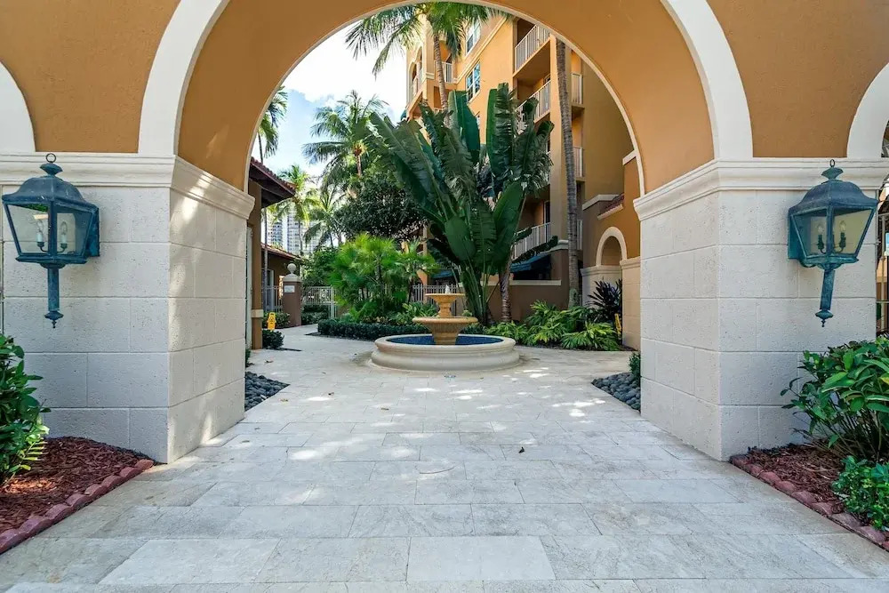 Wonderful 3 Bedroom Condo in the Heart of Aventura